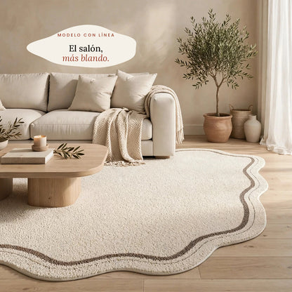 Alfombra crema con línea marrón en salón mediterráneo