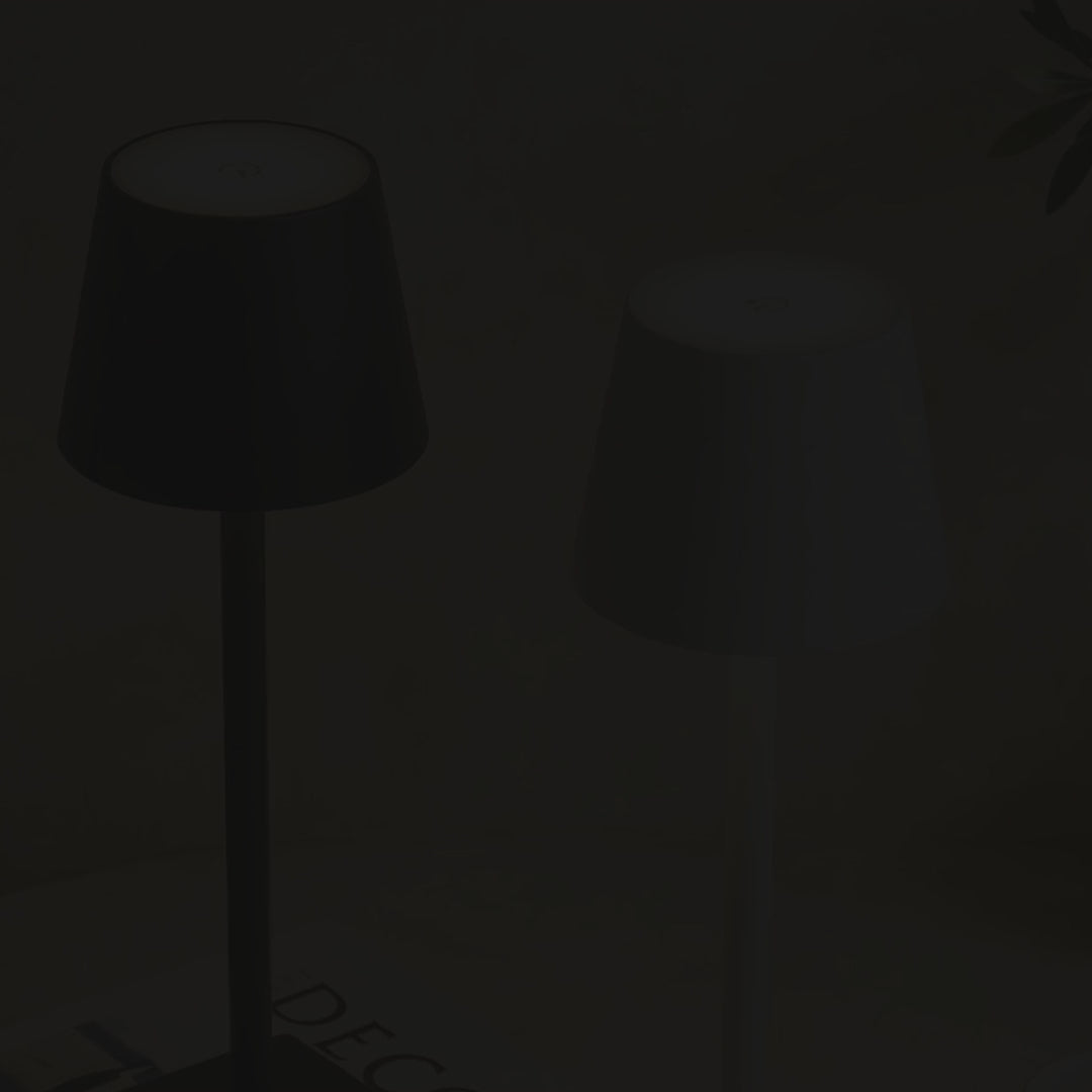 Vídeo de la lámpara LED portátil sin cables: se enciende con un toque, cambia entre luz cálida, neutra y fría y está disponible en negro y blanco